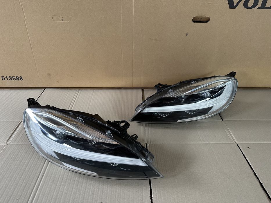Volvo v40 lampy mid led idealne