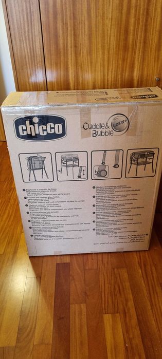 Banheira e Trocador de fraldas da marca Chicco
