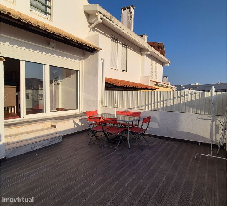 Moradia em Banda T3 – Vila de Sesimbra