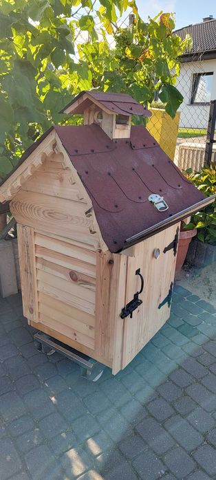 Karmnik dla ptaków, wiatraczki, wedzarnia