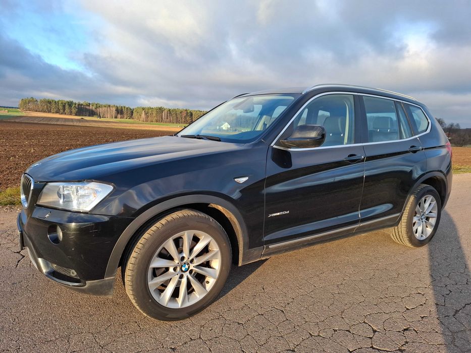 Samochód BMW X3 F25