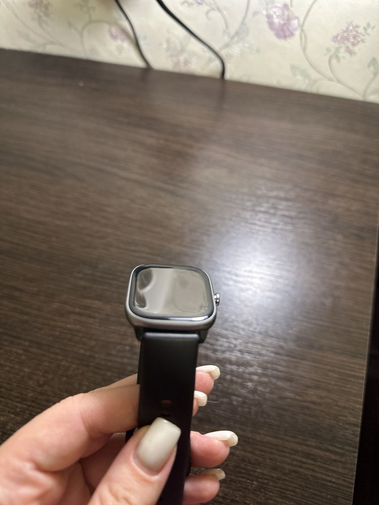 Часы Amazfit GTS 4 mini