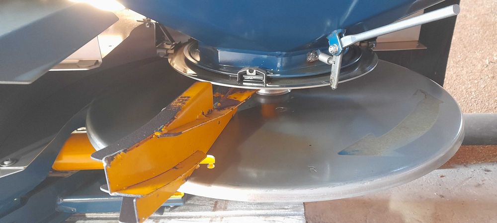 Rozsiewacz Bogballe M2 KRM ( axis, mds,vicon)