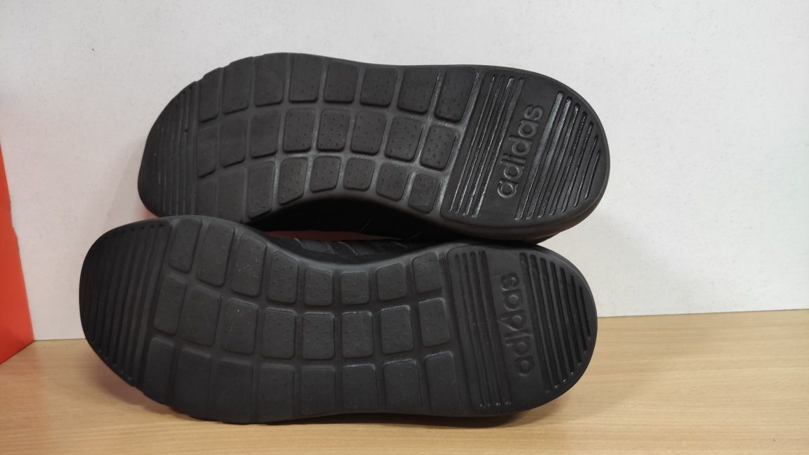 Adidas 47- 46p/30,5 см,  кроссовки, кеды оригинал