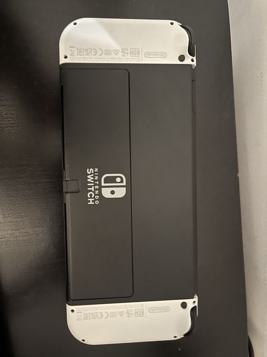 Nintendo Switch OLED - Reservada