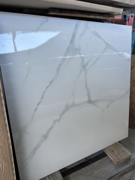 Продам плитку Керамограніт