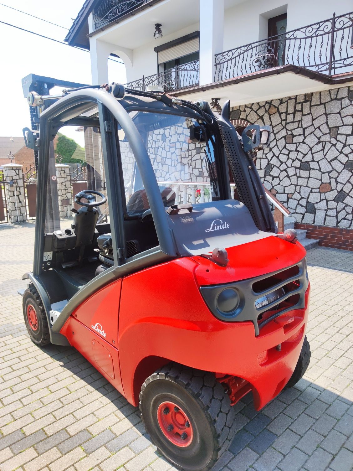 Wózek widłowy Linde H25 z    UDT