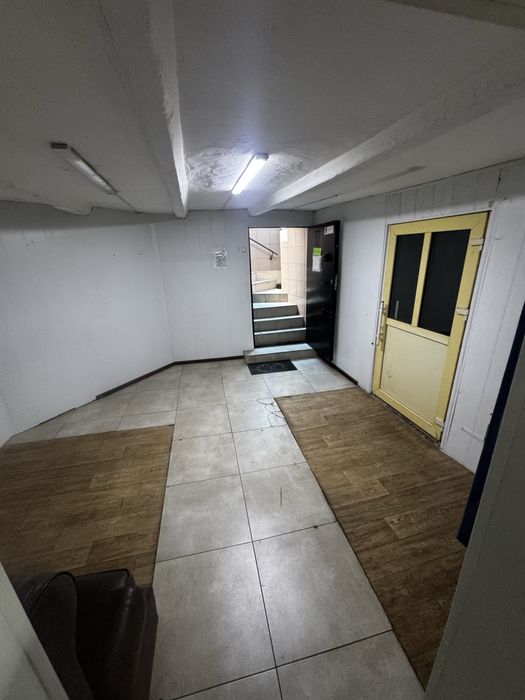 Продам два приміщення +діючий бізнес в центрі міста