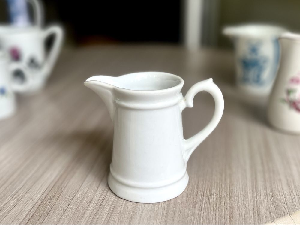 Porcelanowe mleczniki
