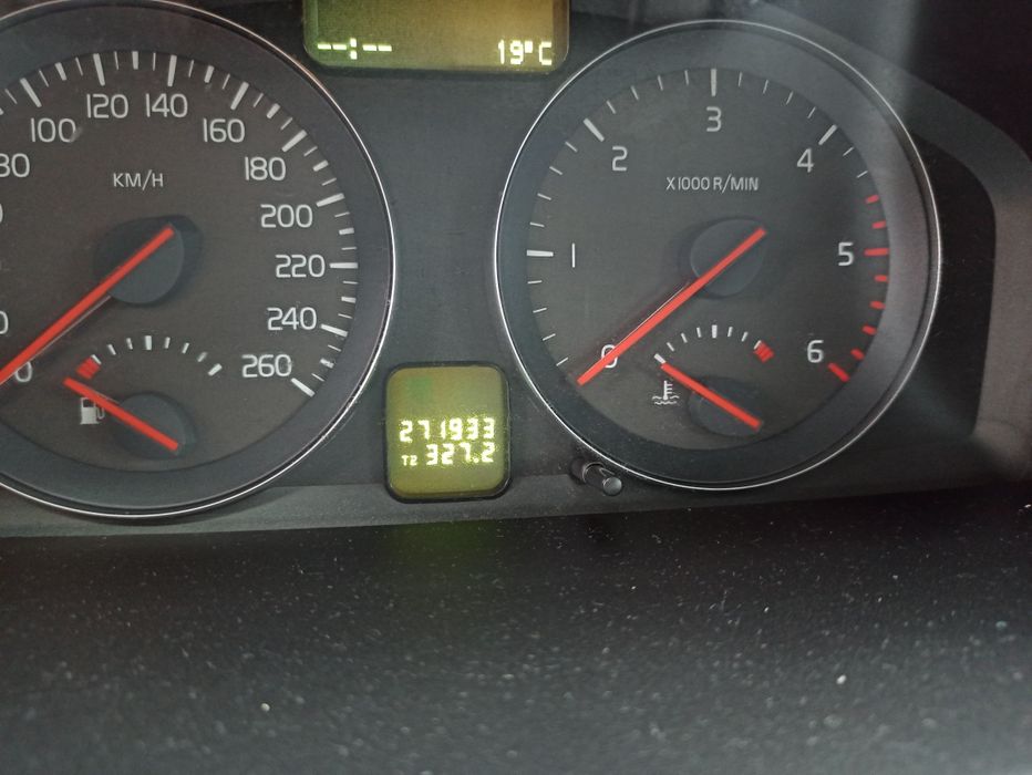 Silnik volvo v50 d4204t 2.0 d 136km mały przebieg automat
