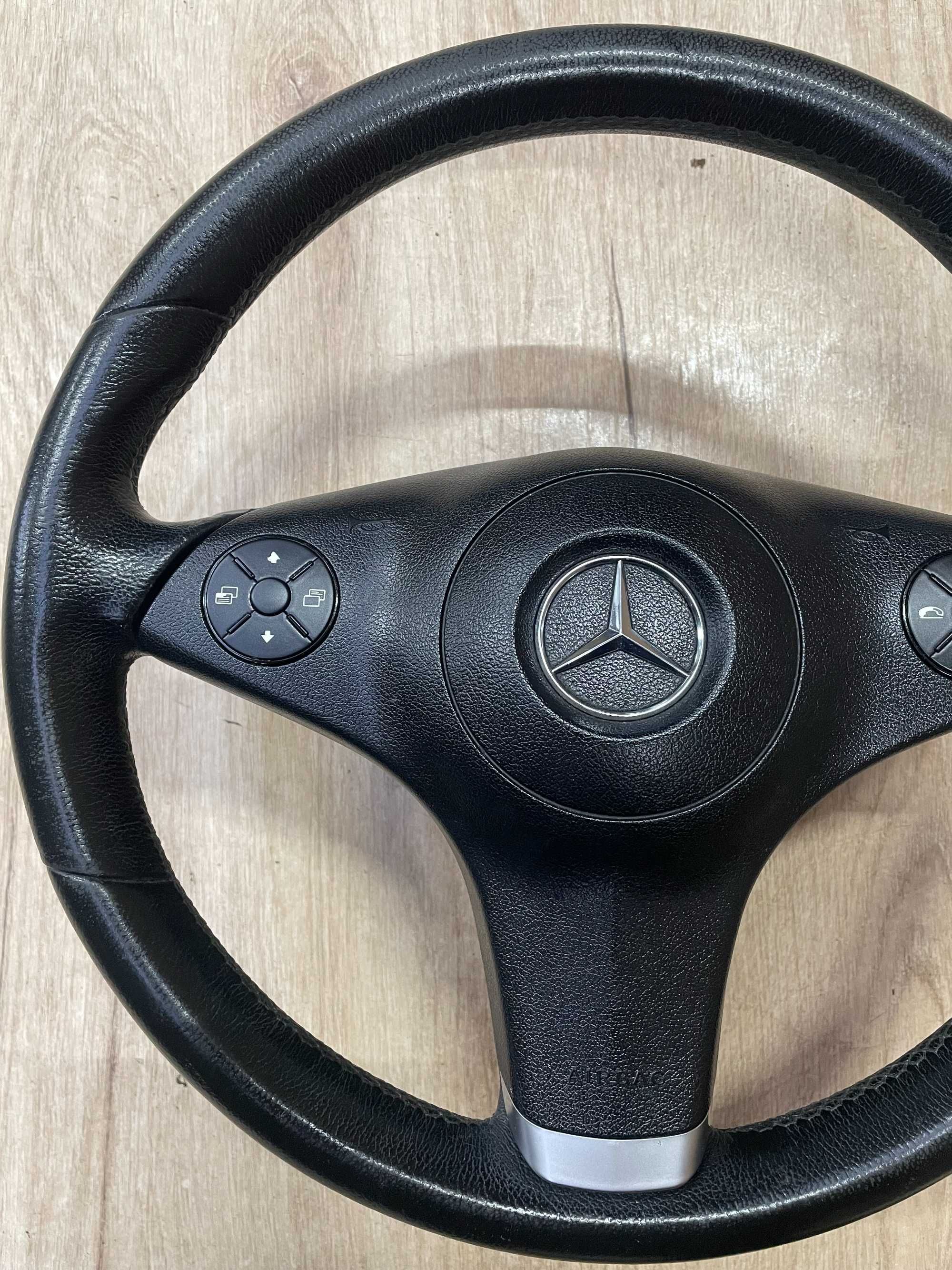 Kierownica Mercedes CLC W203