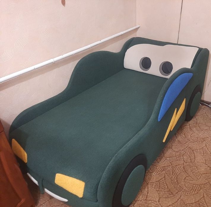 Продам дитяче ліжко Стан як нове Ціна 5000.00 грн