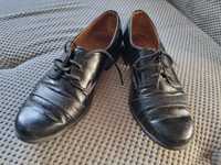 Buty chłopięce r33 czarne eleganckie używane