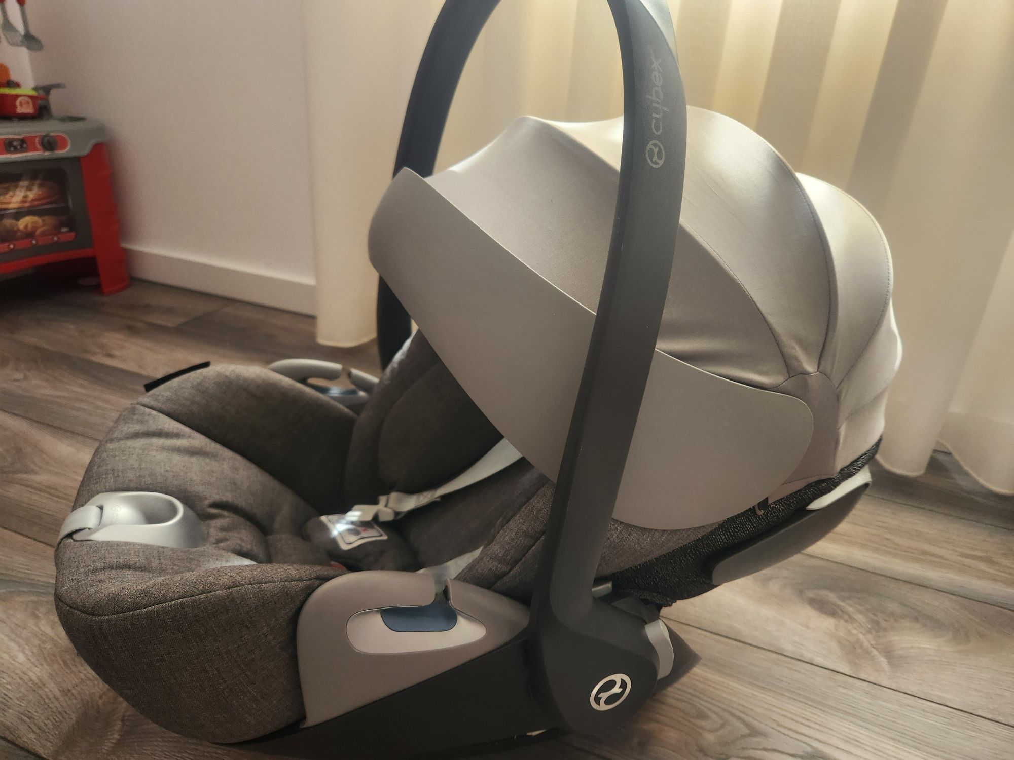 Cybex cloud z i-size + sensor safe