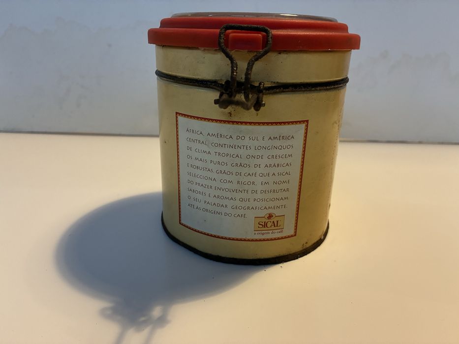 Lata antiga vintage cafe sical