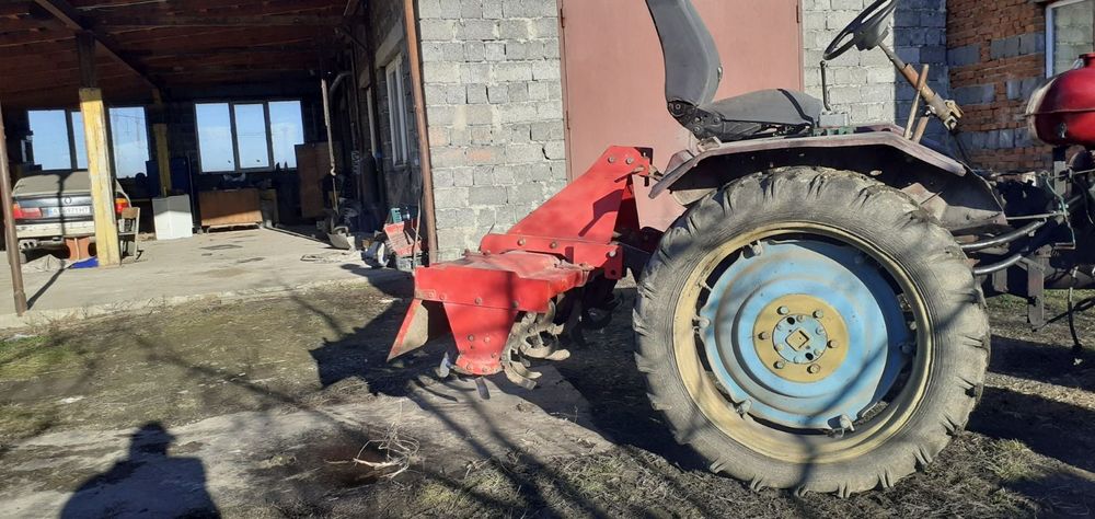 Трактор дт20 в задовільному стані . З навісним .