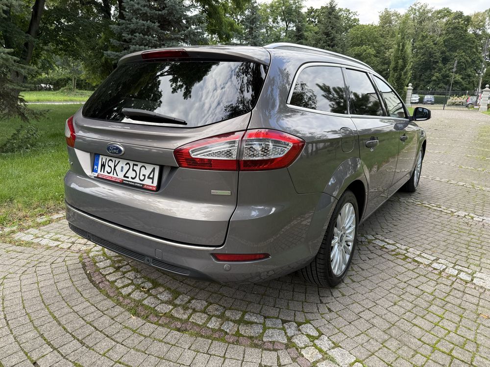 Ford Mondeo TITANIUM/CONVERS+/NAVI/PDC przód i tył/keyless go/bi-xenon