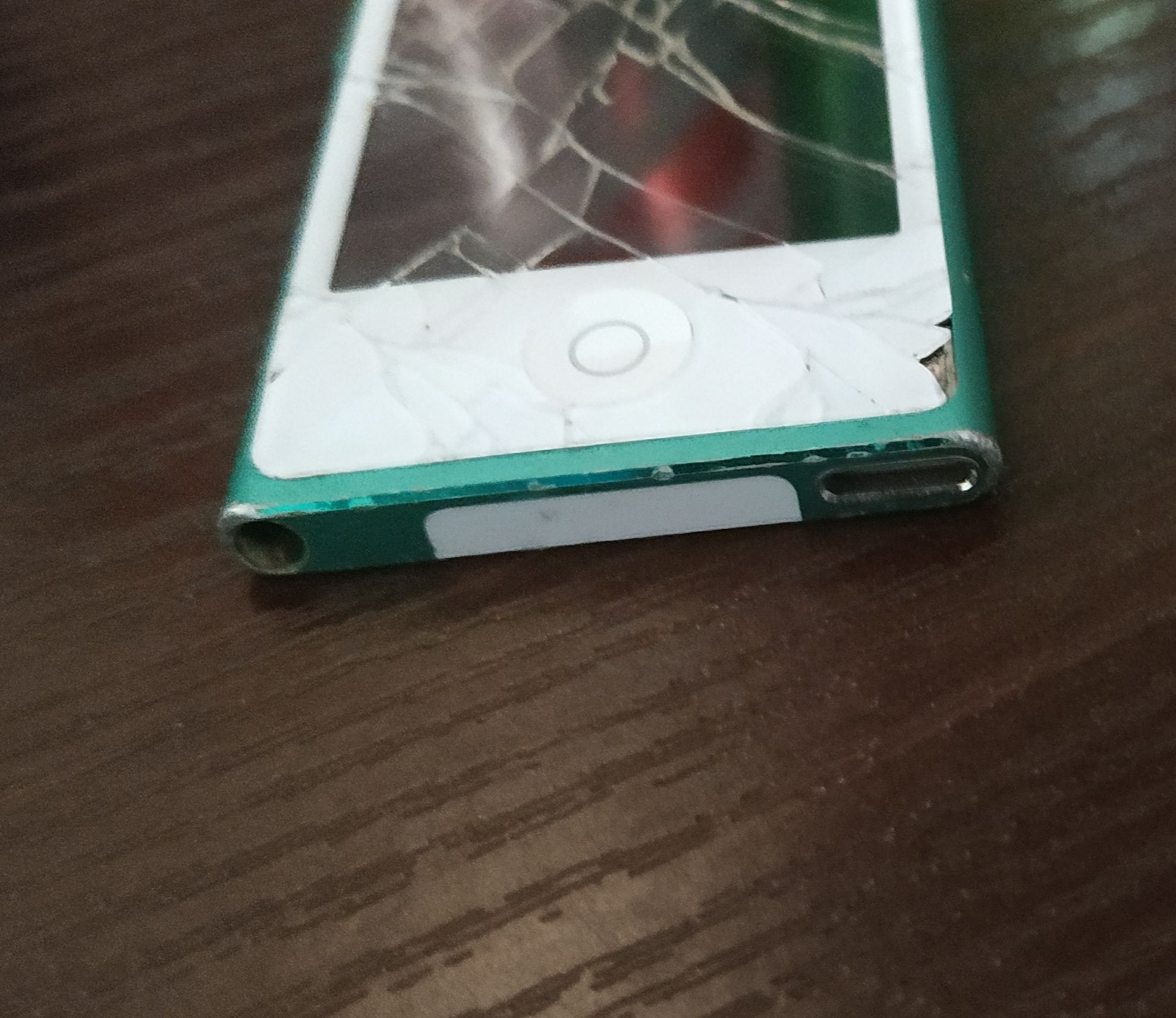 Apple iPod nano 7gen 16gb на відновлення