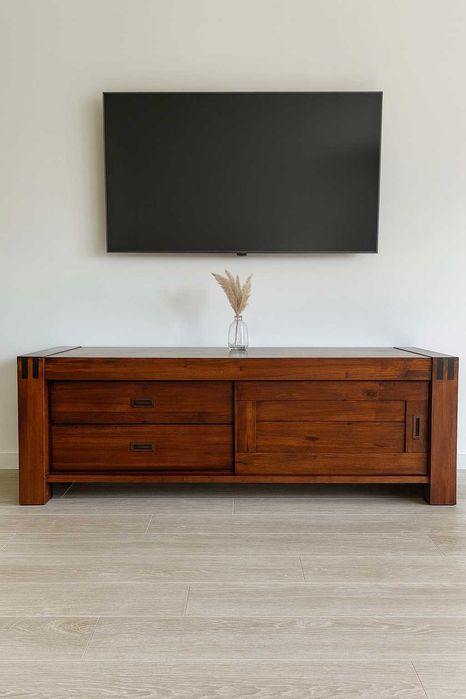 Komoda pod telewizor, szafka RTV drewno egzotyczne kolonialna