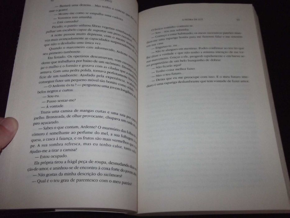 Livro A Pedra de Luz Néfer o Silencioso Christian Jacq