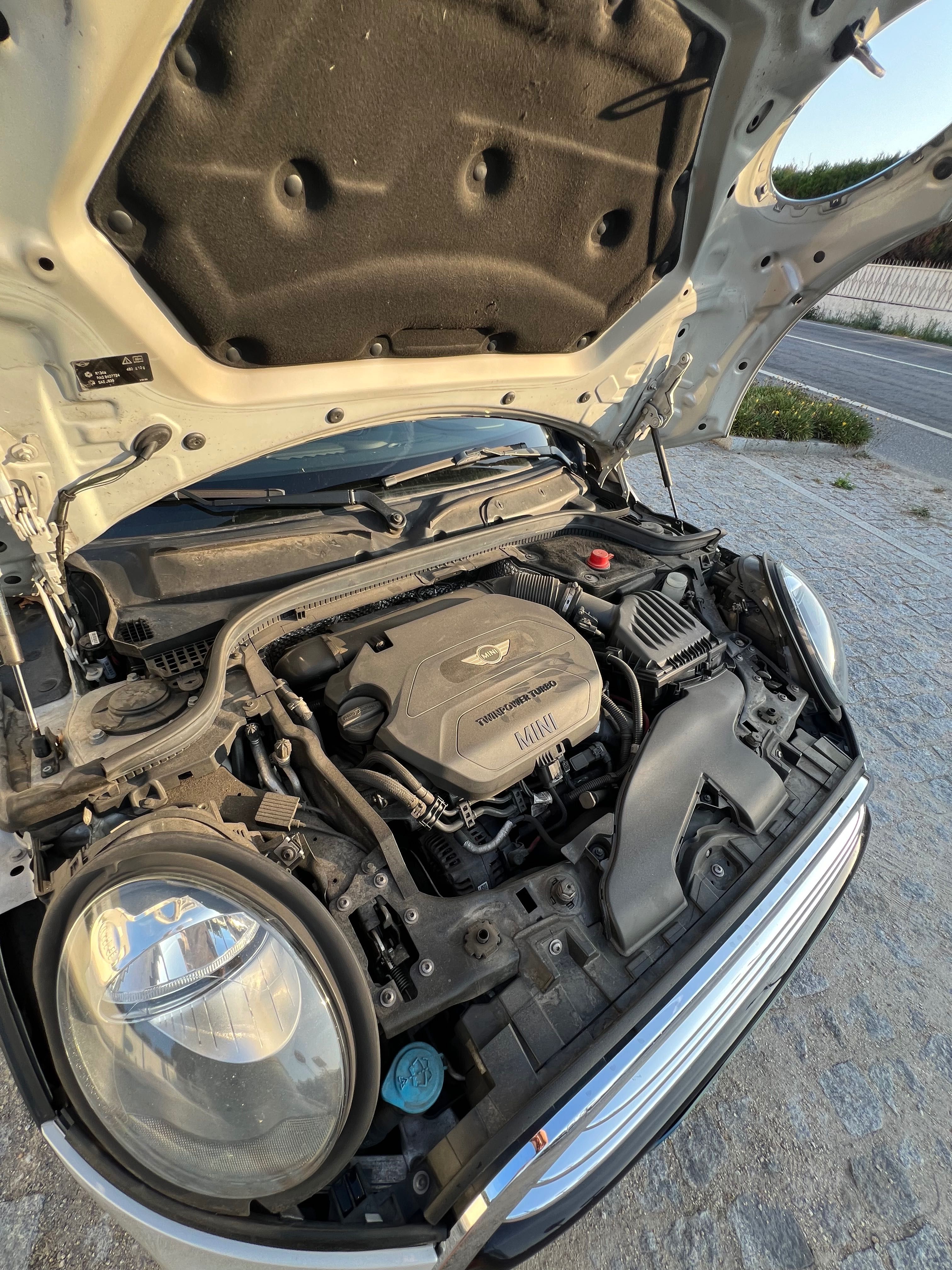 Mini Cooper D 5 Portas
