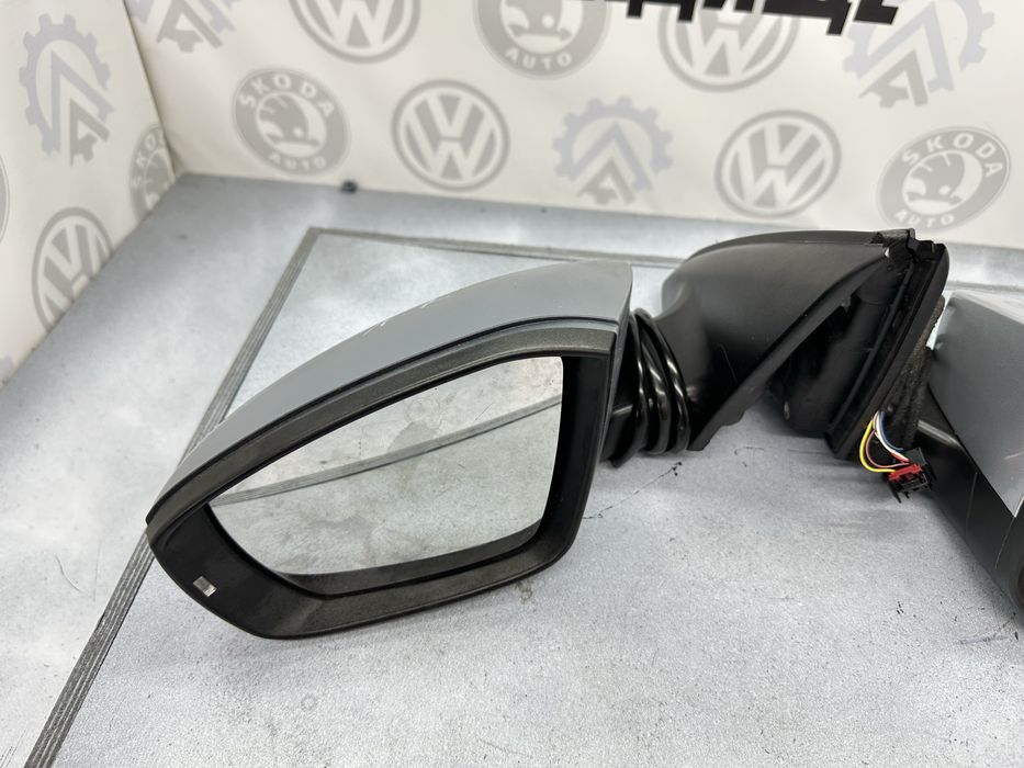 Дзеркало бічне праве ліве Шкода Октавія А7 зеркало Octavia A7 сіре