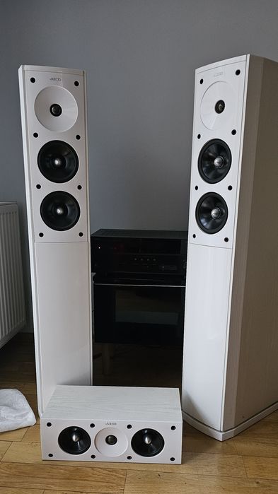 Jamno. Kolumny + wzmacniacz