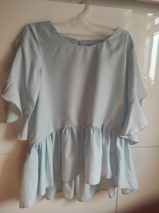 Niebieska bluzka z baskinką mielczarkowski