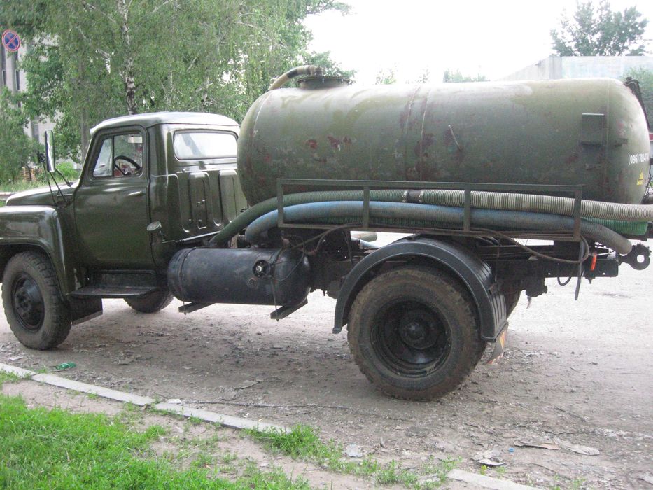 Викачка вигрібних ям. Відкачка туалета. Викачка автомойки. 5 куб.