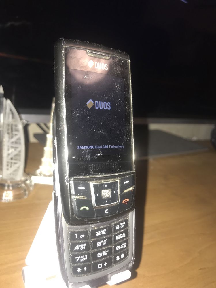 Samsung galaxy y6102