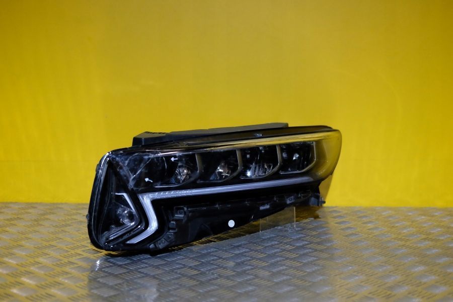 KIA CADENZA 2019- REFLEKTOR LAMPA PRZÓD L LED EU