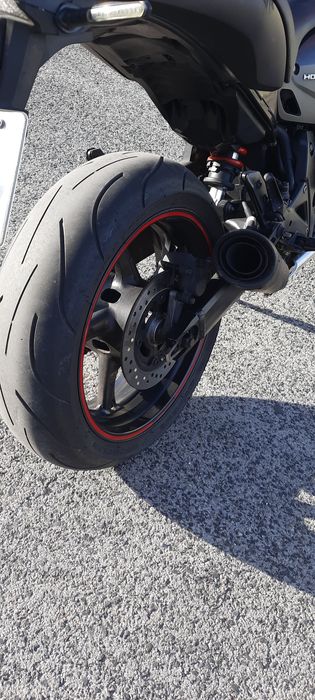 Vendo Honda Hornet ano 2010