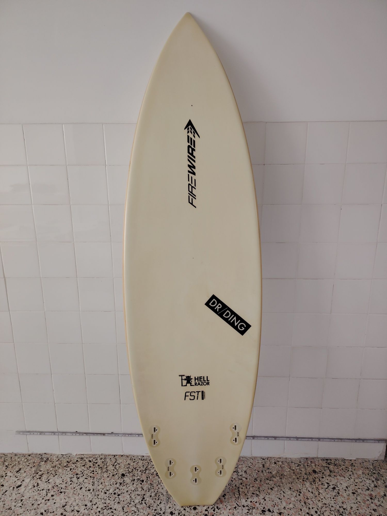 Surfboard 6'1 Firewire 29 litros