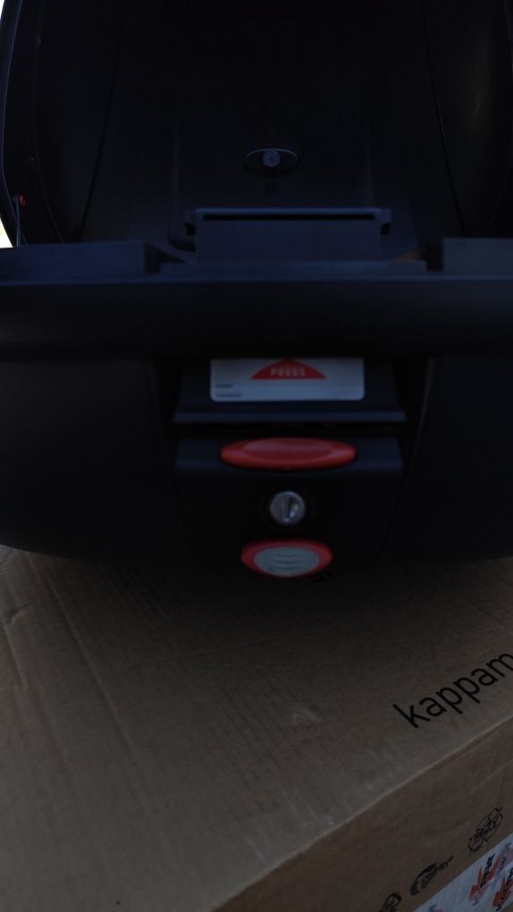 Baú top case Givi 47litros