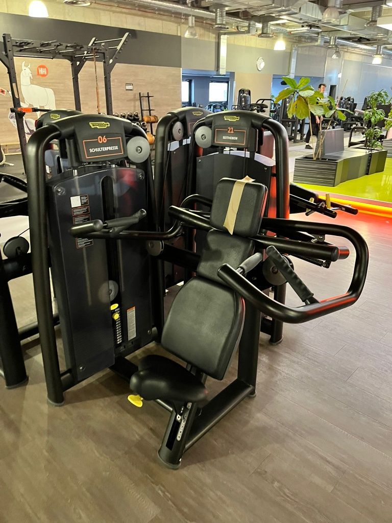 Комплект тренажерів для тренажерного залу Technogym Selection