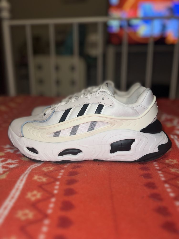 Sapatilhas adidas Oznova