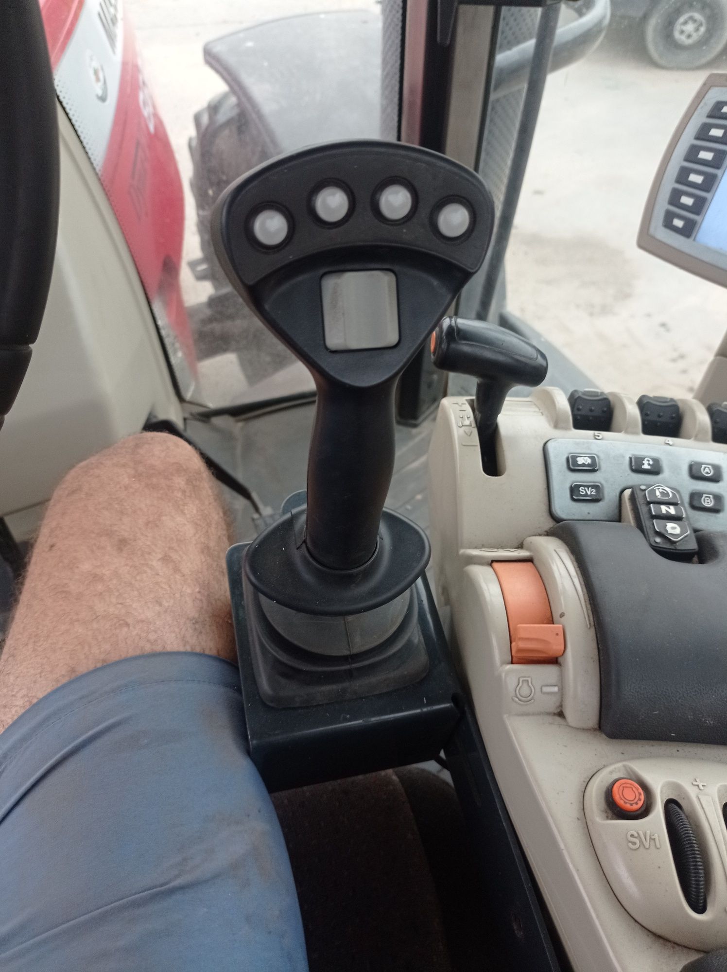 Kosiarka wysięgnikowa Kuhn Longer G2  EG 7357 LPA/Sprowadzona