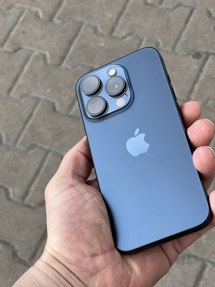 Продам iphone 15 pro 128Gb гарний стан батарея 100% рідна