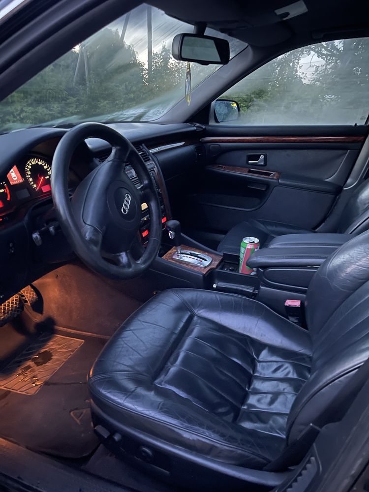 Audi A8 Quattro ІДЕАЛ