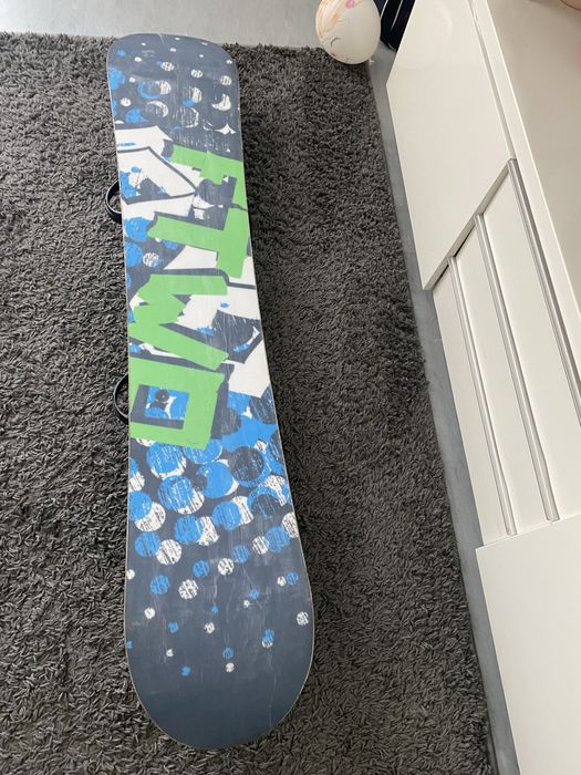 Сноуборды продам