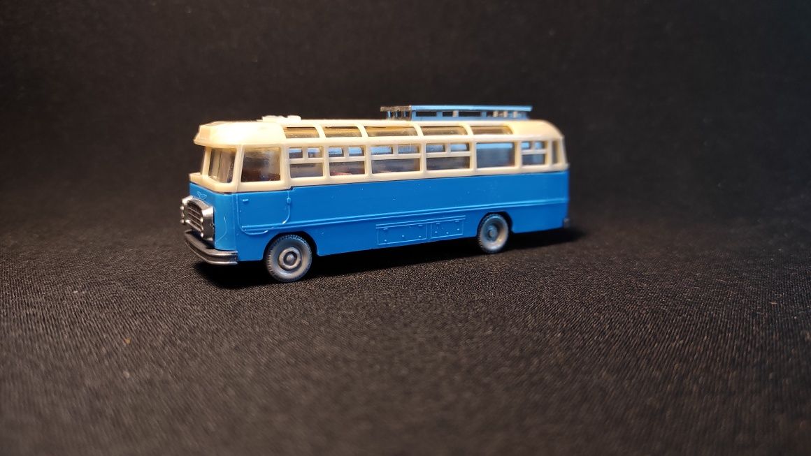 Model ESPEWE Ikarus DDR