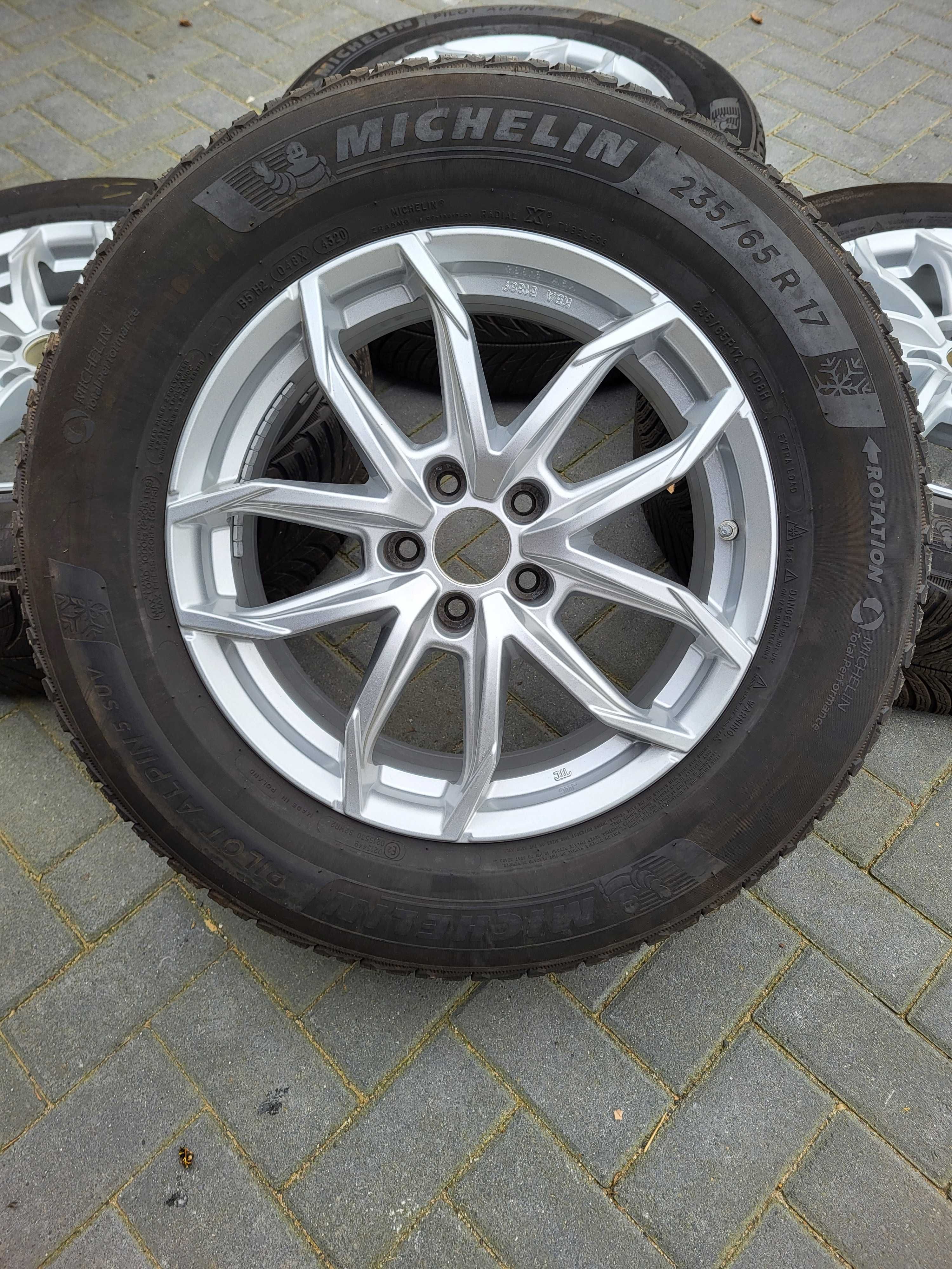 K197 Koła zimowe 17 Cali 5x110 +235/65/17 Alfa Romeo Stelvio Michelin