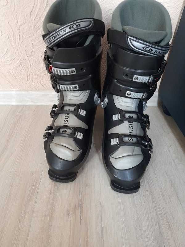 Włoskie buty narciarskie Salomon sensifit roz.43