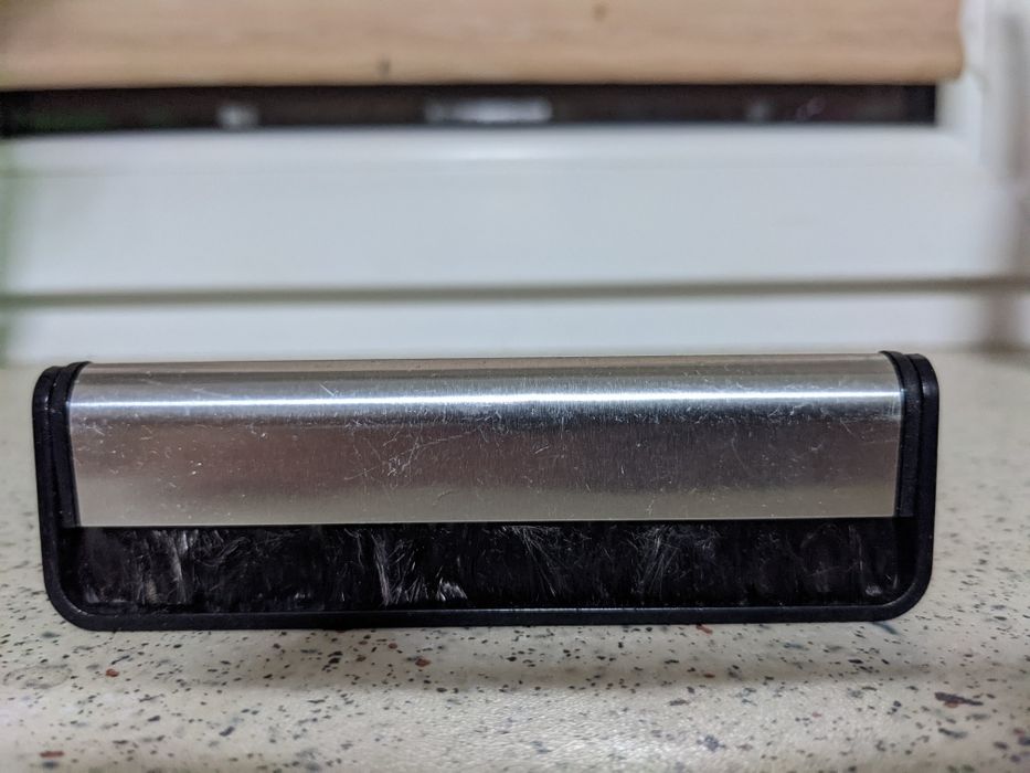 Щітка для чищення платівок