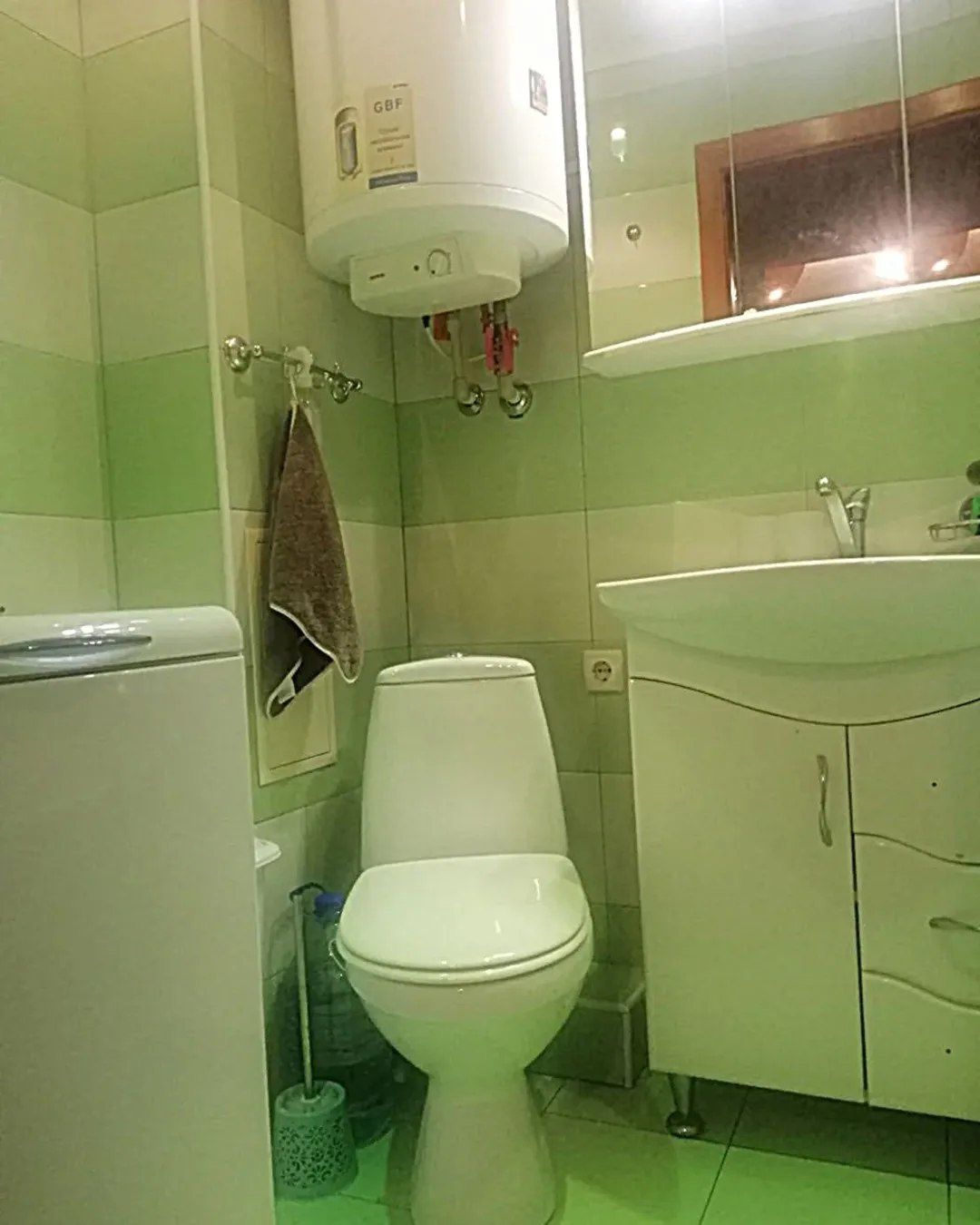 Продаж 2-кімнатної квартири, р-н Карат
- р-н Карат, острів, вул. Борис