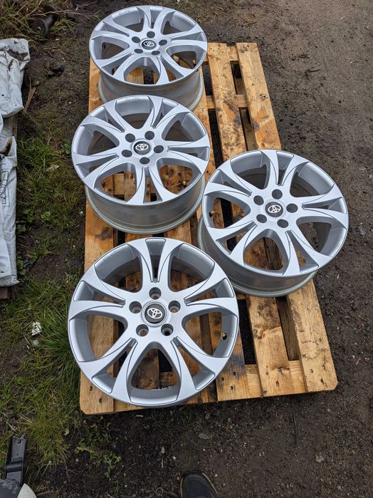 FELGI ALU, Nissan, Toyota  7x17 ET40 5x114,3