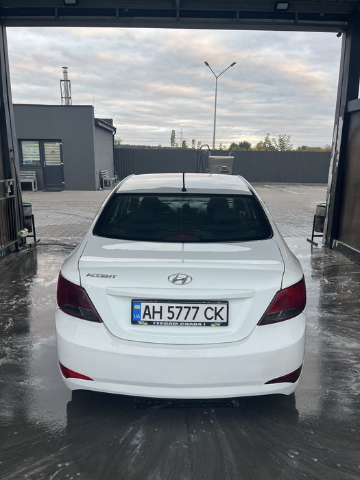 hyundai accent 2016