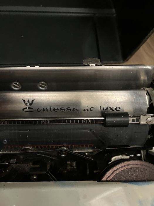 Maquina escrever antiga Triumph contessa