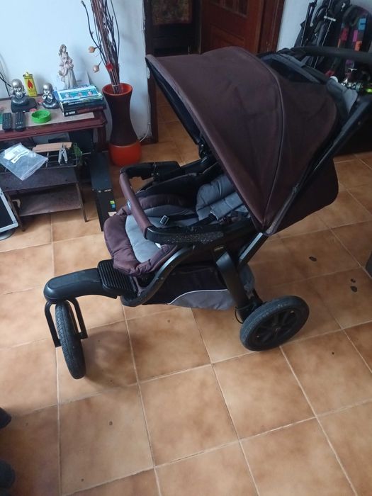 Carro de bebe da chico