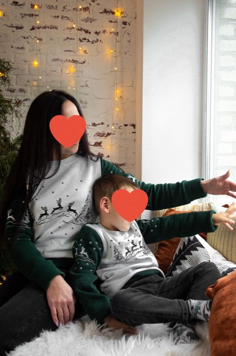 Новорічні светри 2 шт